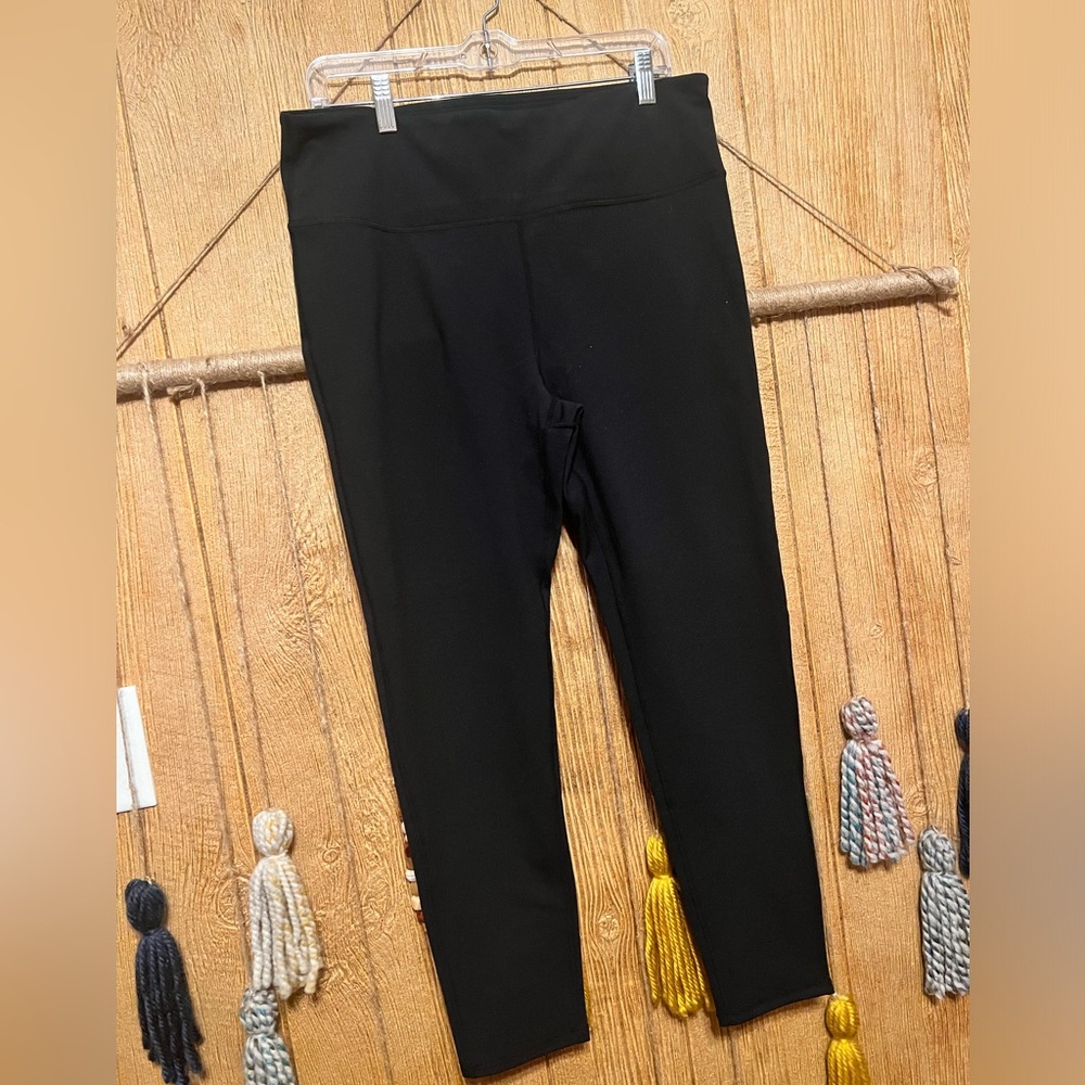 Mono B Leggings